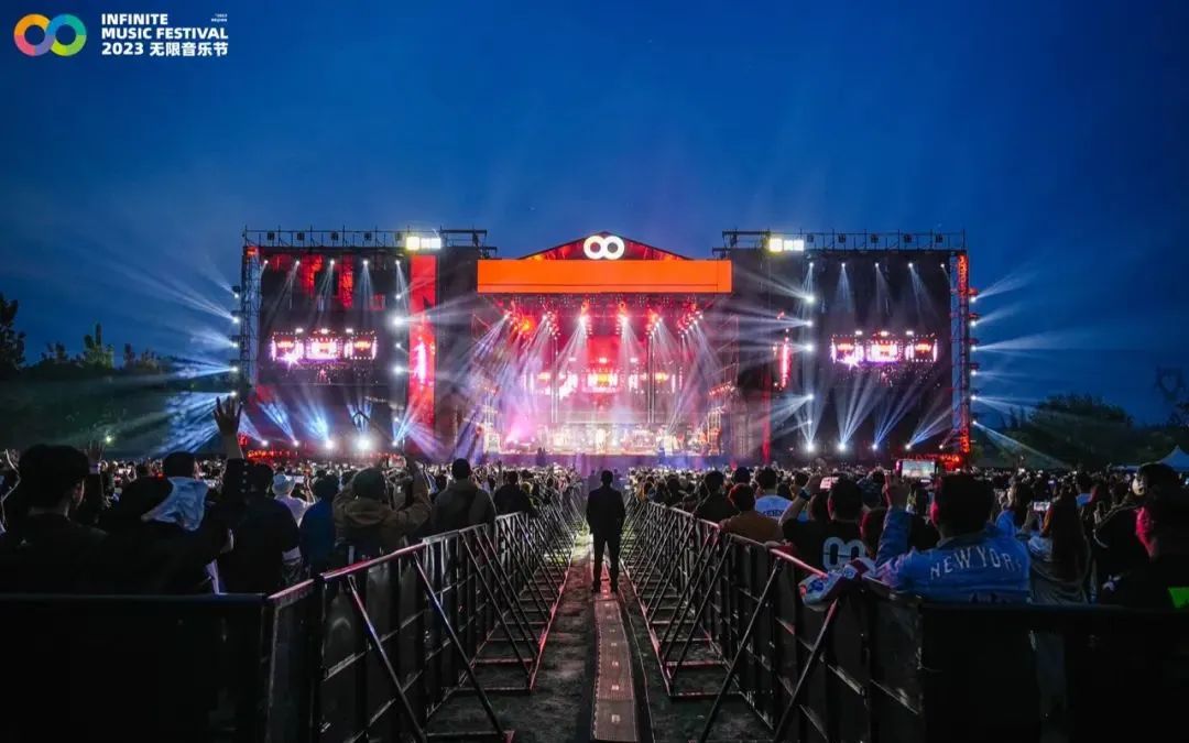 淄赶烤、特种兵旅行……火爆的五一文旅市场也需要一点冷思考