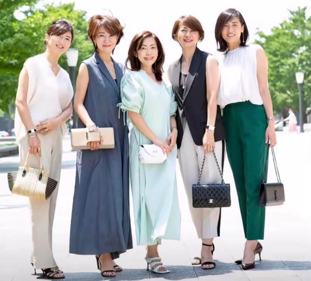 鏃ユ湰濂充汉绌挎惌鍙戝瀷,鏃ユ湰娴佽鐨勫彂鍨嬪拰绌挎惌