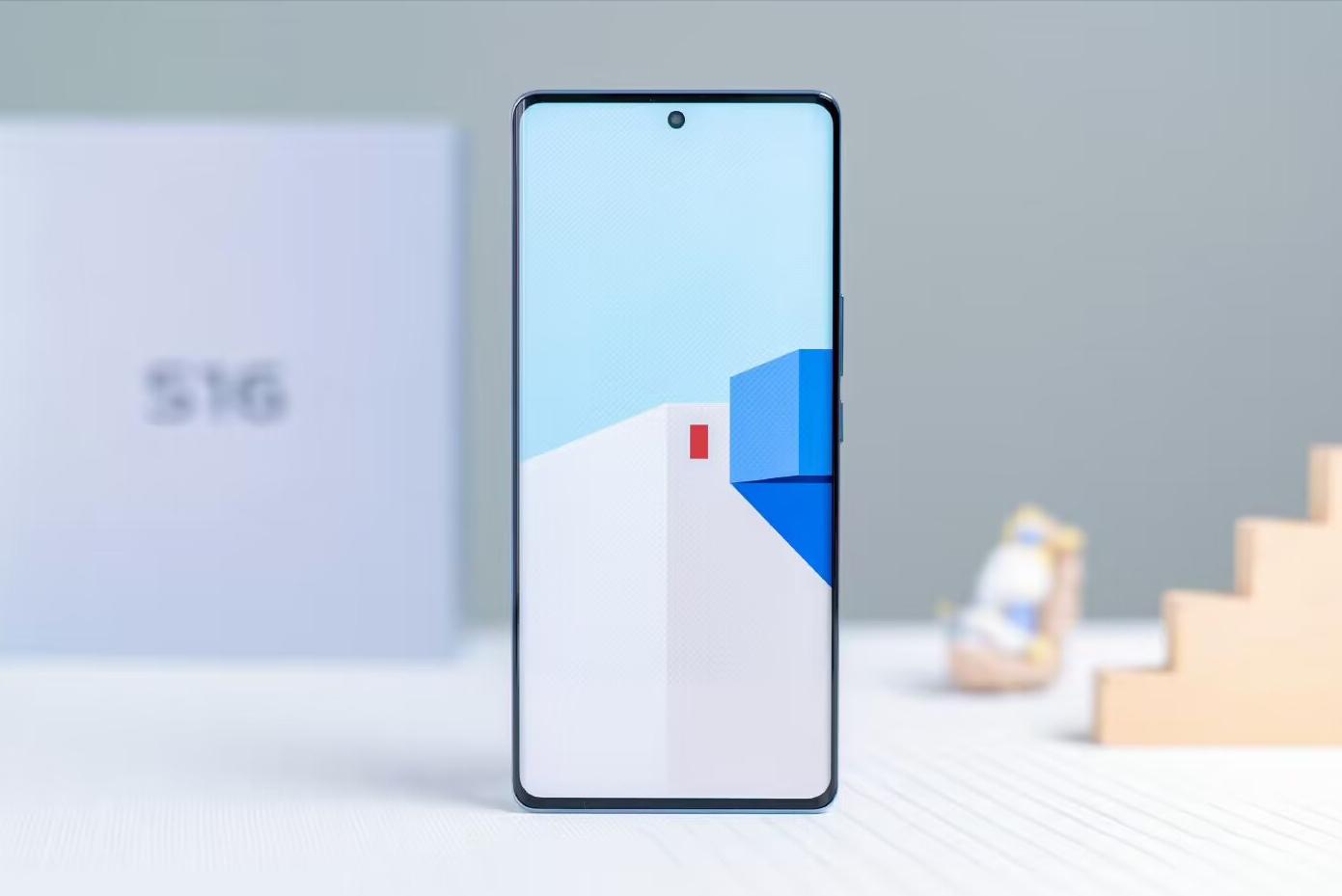 VIVO和“高价低配”说再见，512G手机仅售2589元，骁龙870+曲面屏