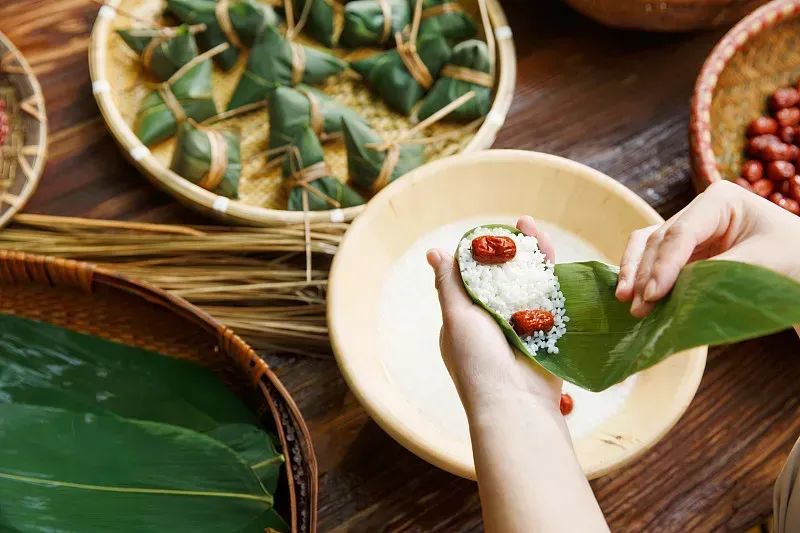 中国的传统节日端午节纪念什么,春节元宵节端午节是传统节日吗