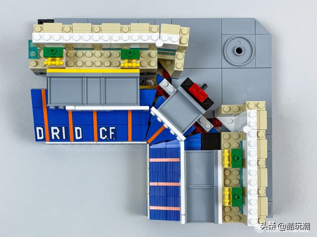 乐高10284诺坎普球场开箱,乐高皇家马德里球场