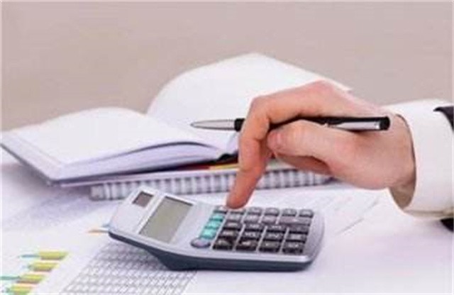 财务挪用公款可以追回吗,会计挪用公款250万判了没钱还