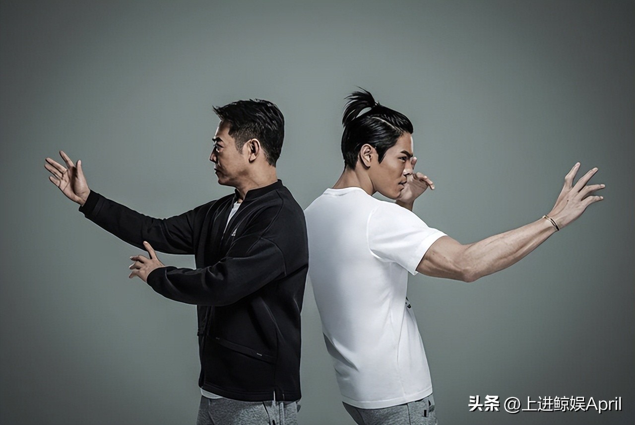 某清纯女星的“哑巴丈夫”，继被*男猛**当众掌掴后，再现剥虾名场面