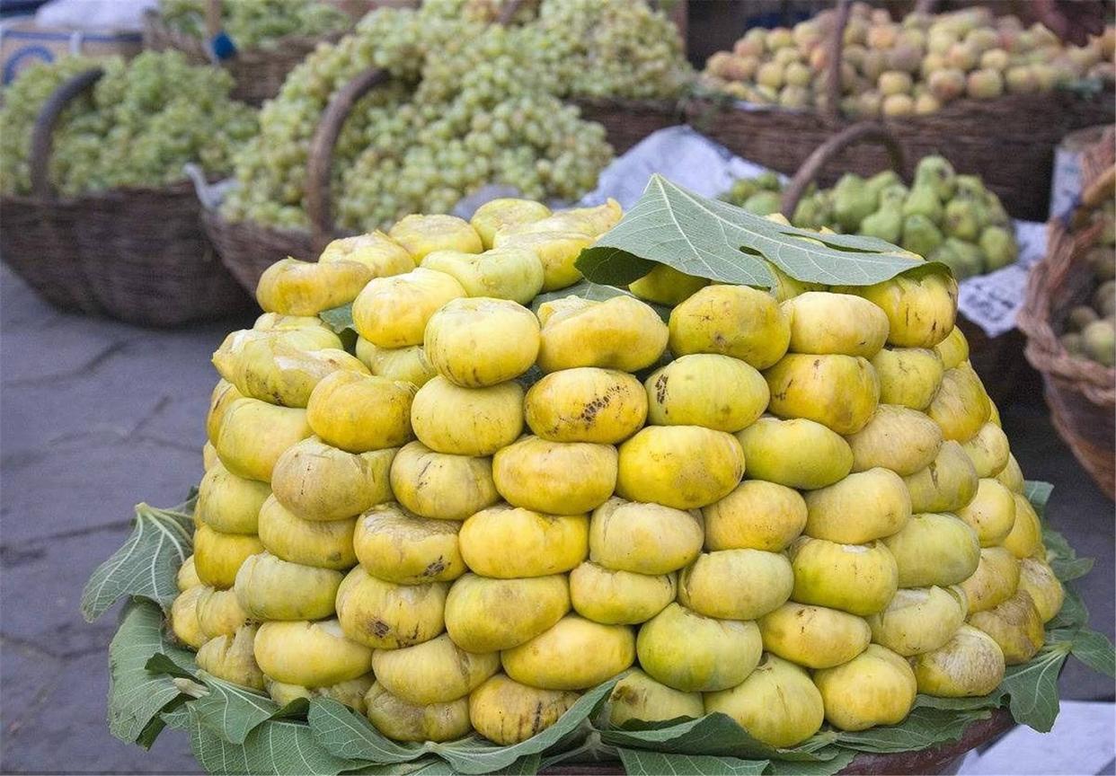 适合8月份吃的应季水果有哪些,每年4-6月份的应季水果有哪些推荐