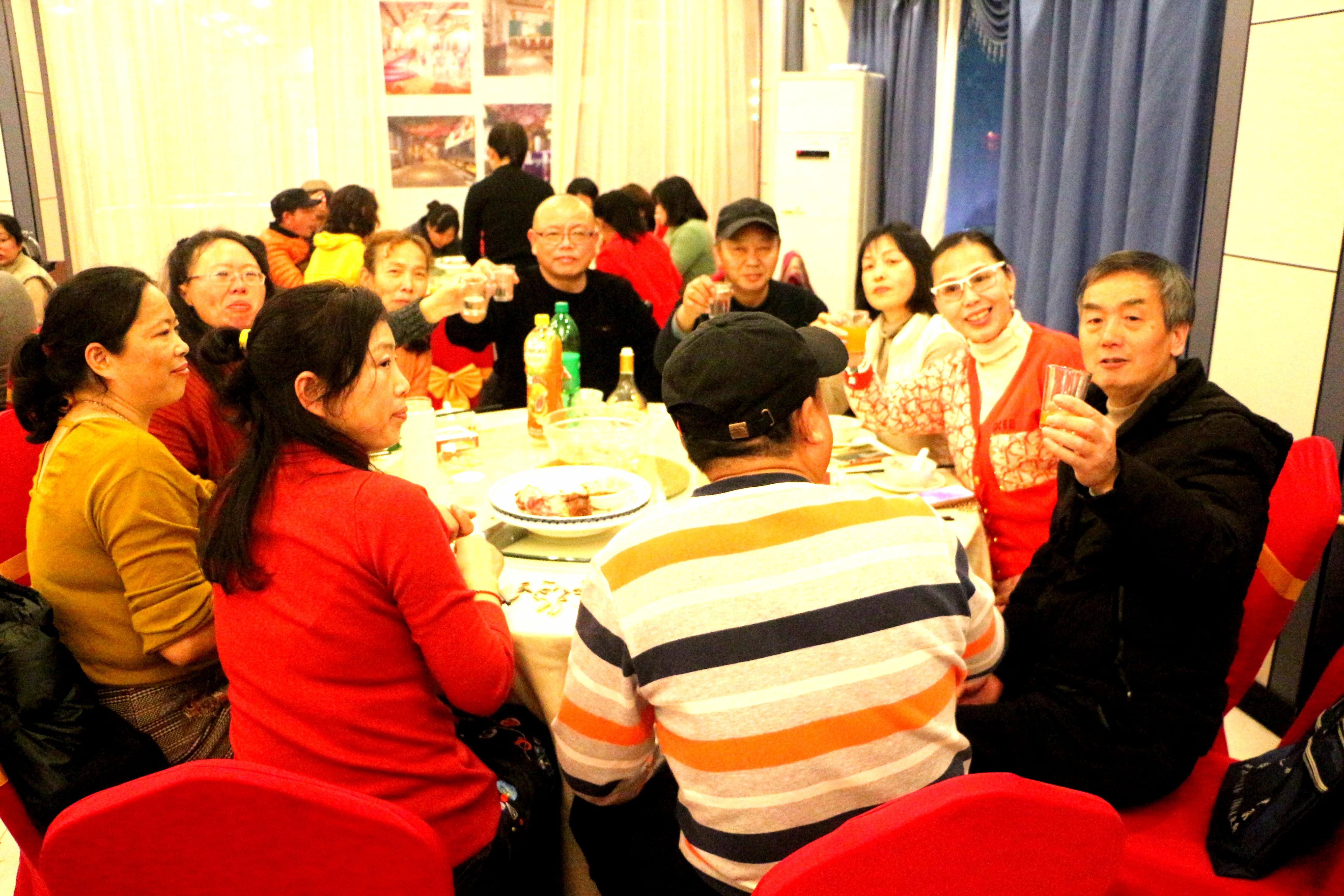 开心群庆迎新年活动侧记