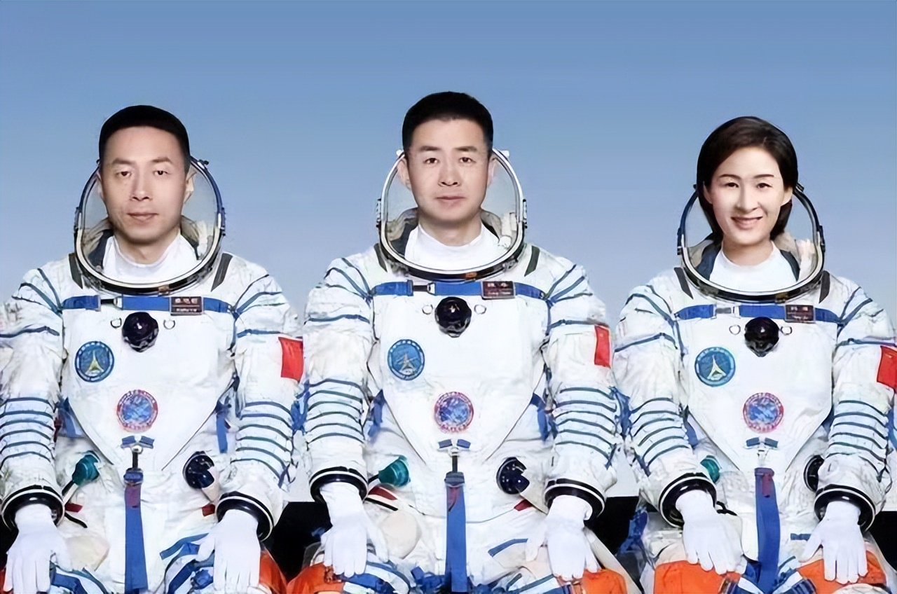 高考热点话题预测|神舟14号发射太空浩瀚，向航天事业致敬