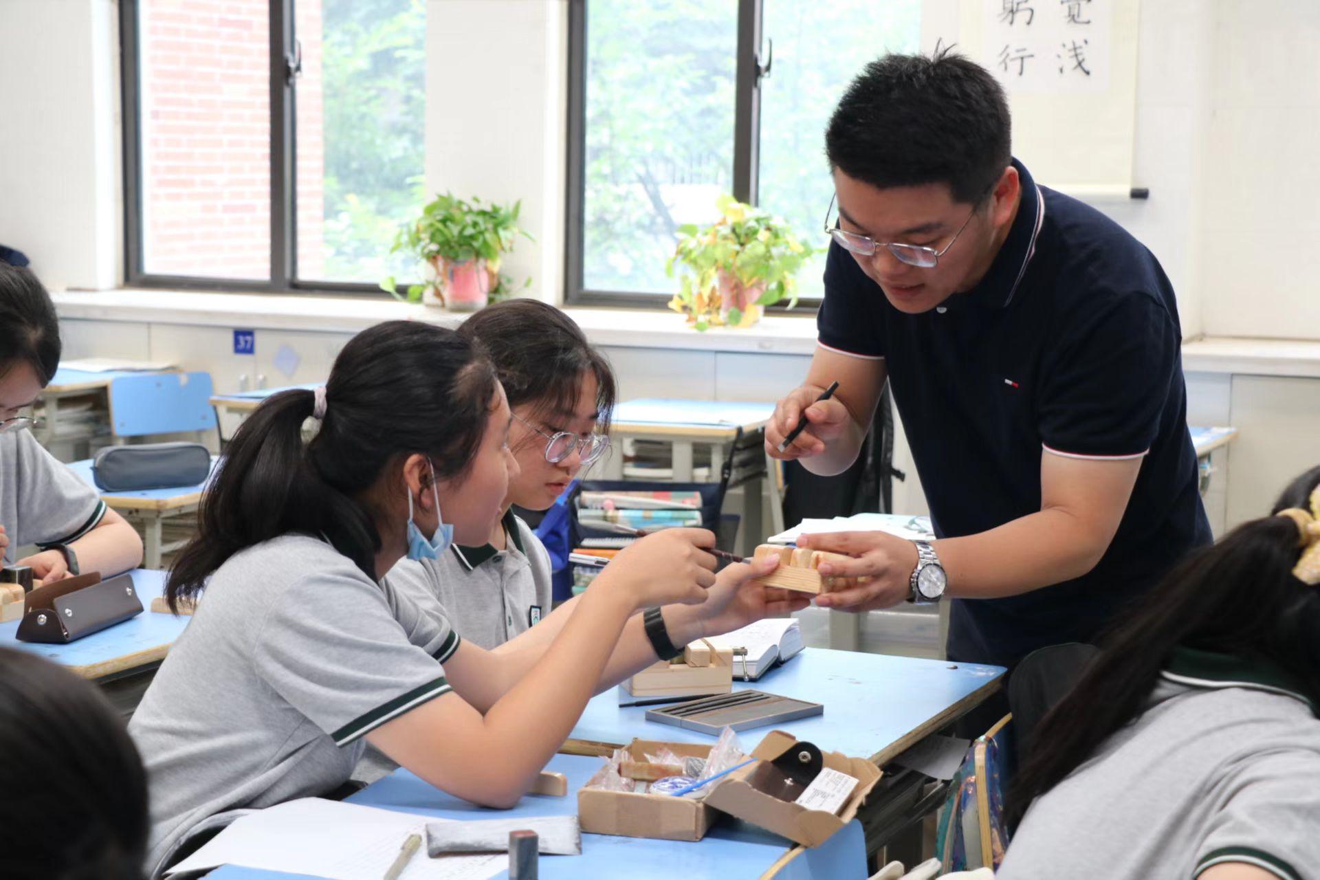 还原真实校园,真实还原校园内部情况
