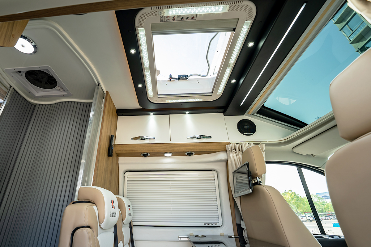 中凯星动b510房车,中凯星动b520房车试驾