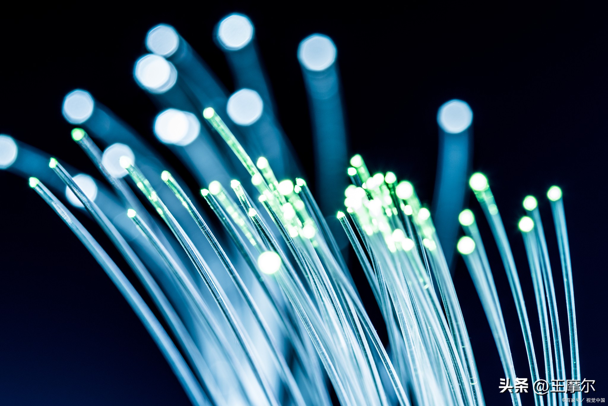 光导纤维的性能特点,光导纤维传输