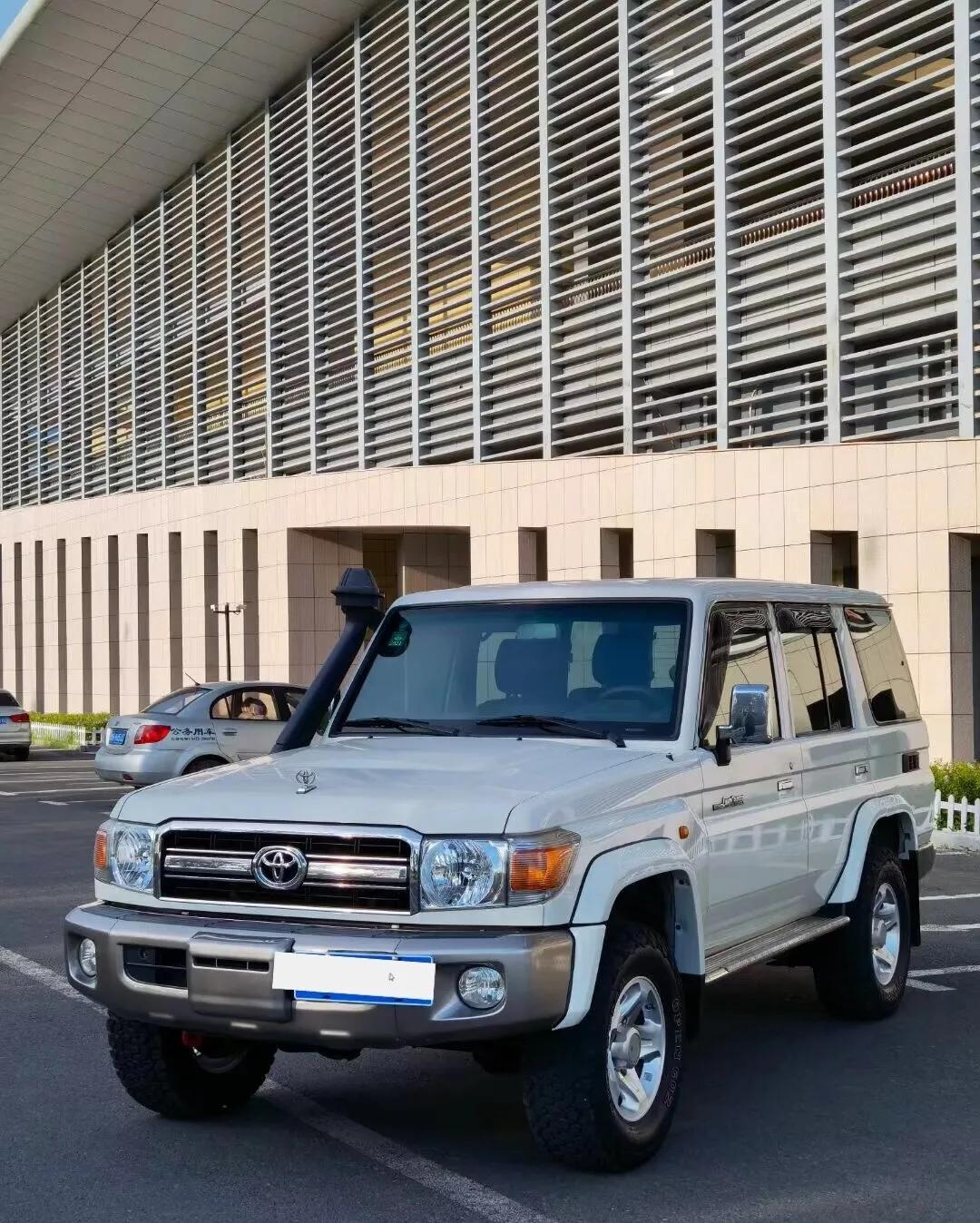 瑞泰lc76遥控车越野,不越野买lc76合适吗