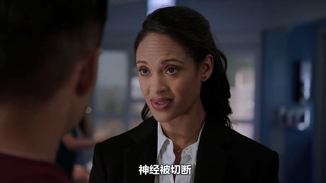 女性头发痒掉发严重,女生头发痒然后掉一堆头发