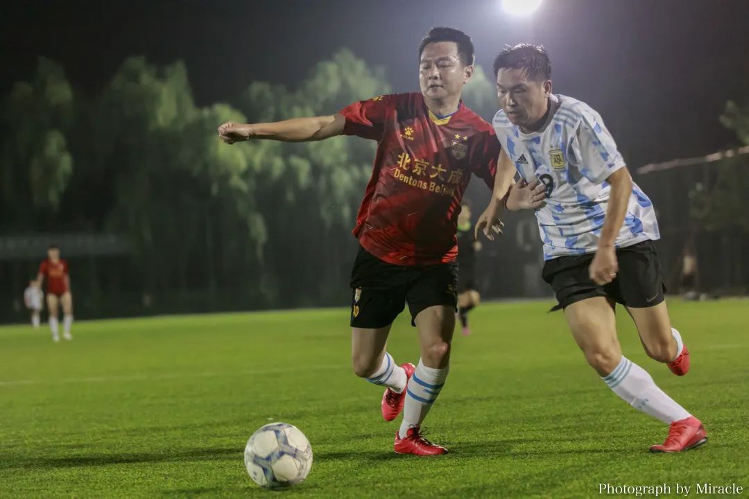 新闻|竞技绿茵,激情律政,职工足球法律行业北京赛区赛打响