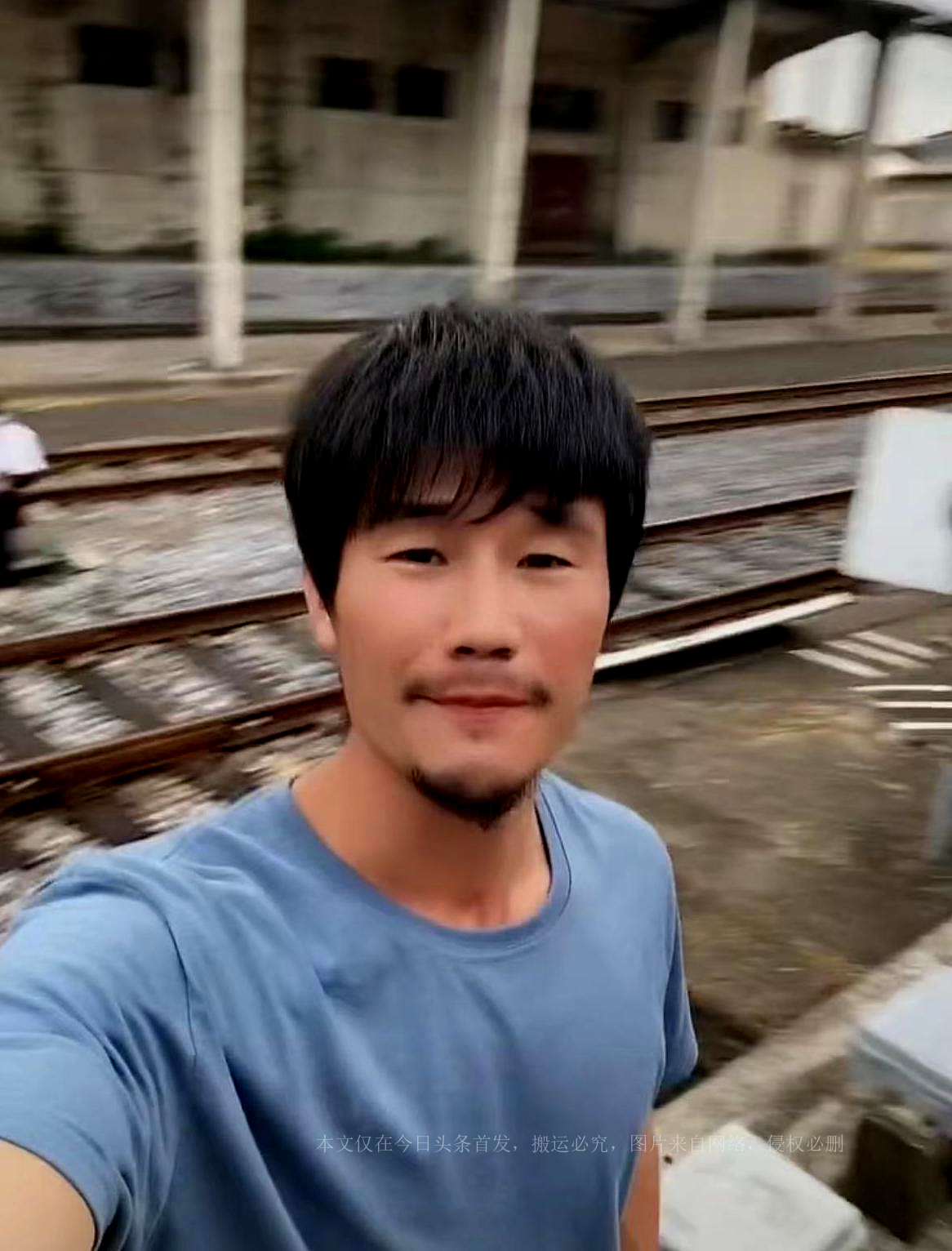 网传嘎子抑郁症跳楼轻生，被妻子拦下，本人亲自回应生活近况