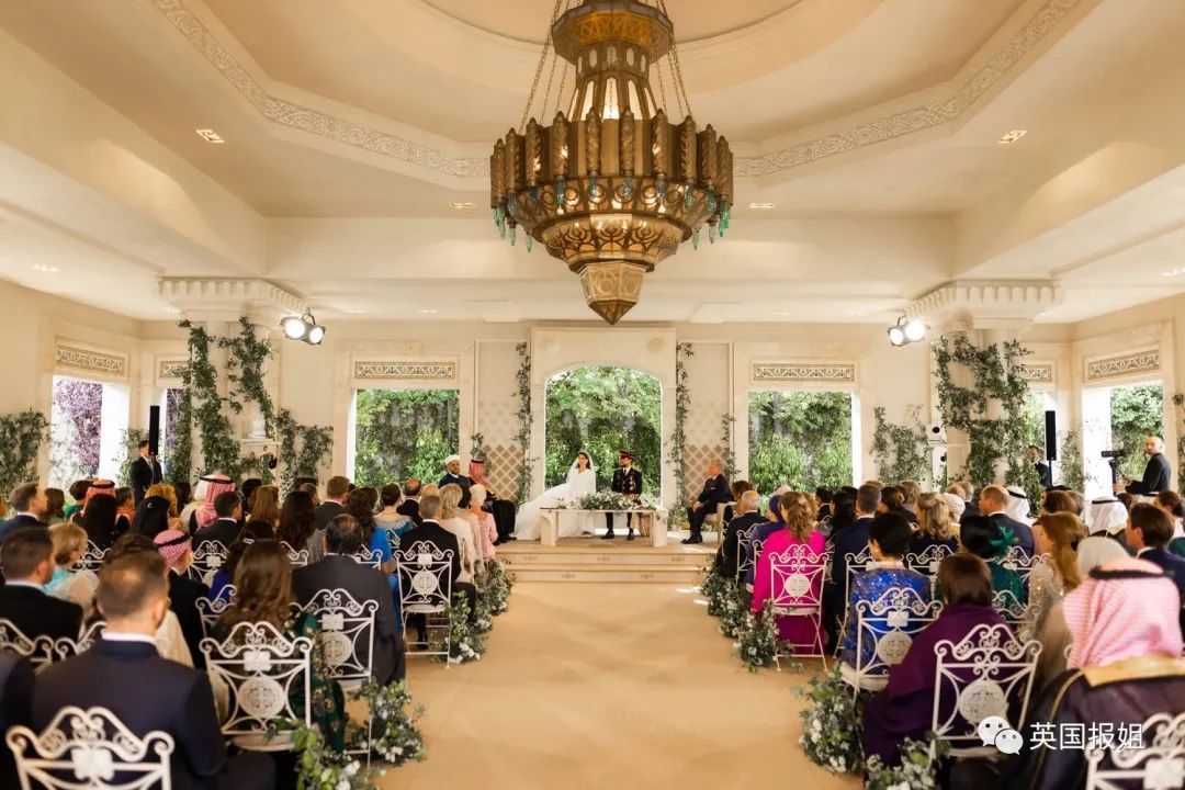 凯特王妃高级造型,凯特王妃穿蓝色格子英伦风