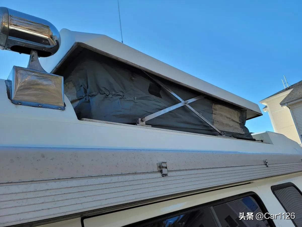 1988丰田HiAceCamper4x4