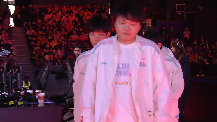 jdg2比0击败fpx,jdg2-0击败lgd