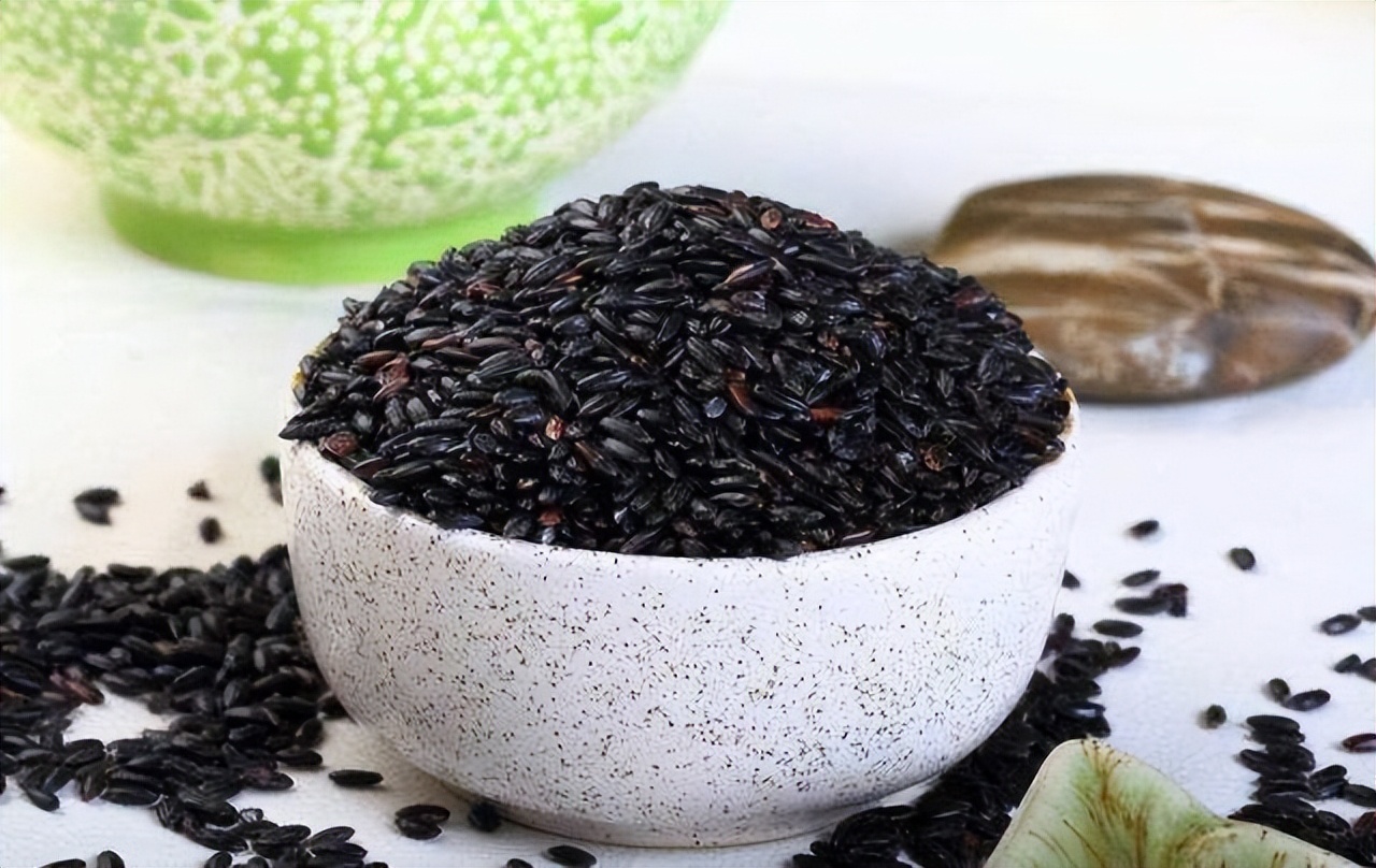 大米和玉米哪个当主食好可以减肥,减肥期间能不能把山芋和玉米吃饱