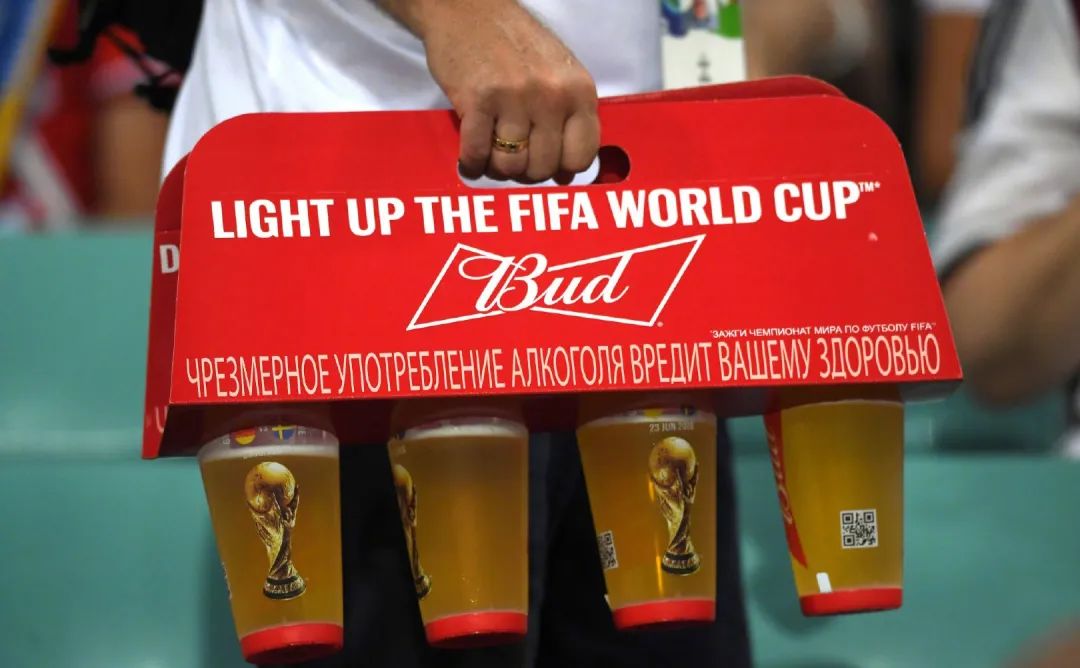 世界杯是足球迷们狂欢的盛宴,世界杯不止足球