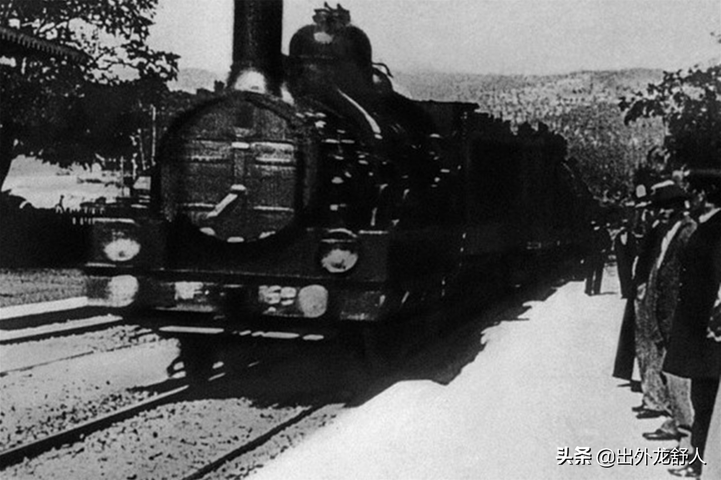 安徽舒城:“三八”水电站开闸,放映黄梅戏电影《天仙配》