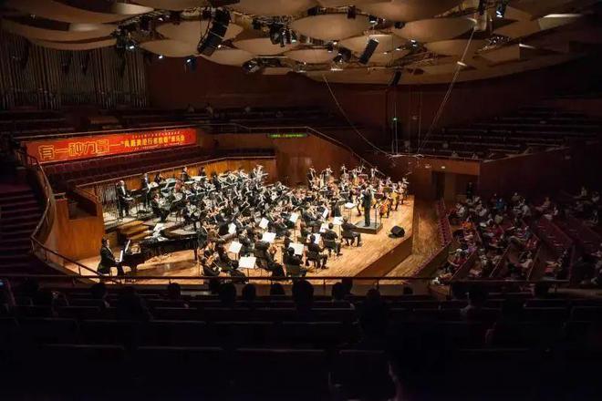广州交响乐团音乐会余隆,祁隆新年音乐会
