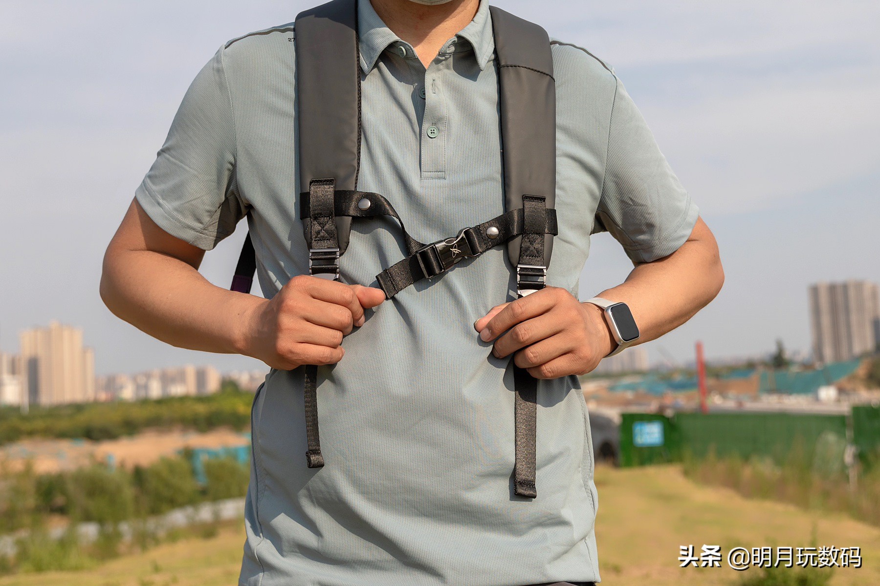 光影行星双肩包男200,类似于光影行星的双肩包