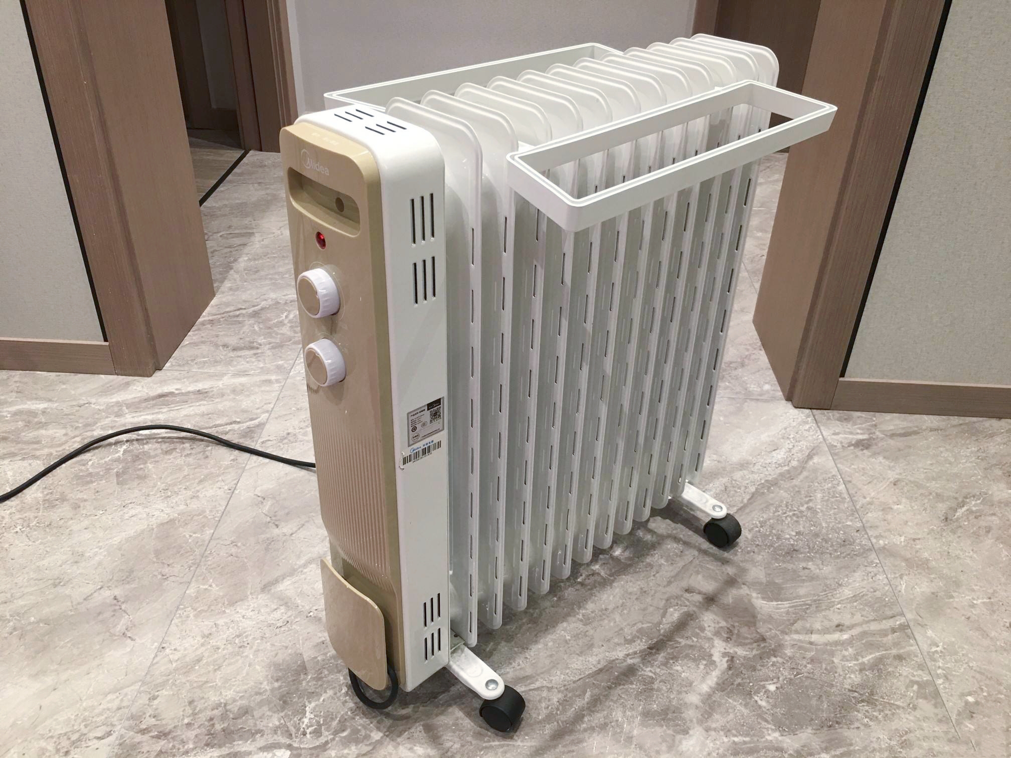 电暖器取暖和空调取暖哪个好,电暖器和空调哪个取暖比较省电