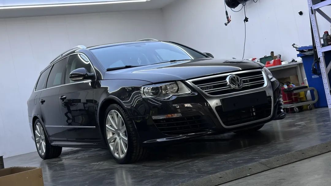 r36翻新改造全过程,大众r36这么老的车怎么还卖这么贵