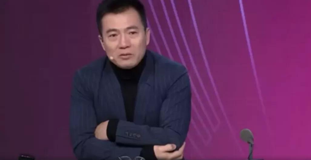 黄健翔女足亚洲杯哭了,女足夺冠黄健翔哭了