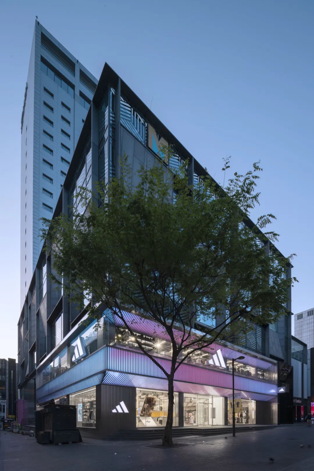 万社设计靠谱吗,首尔adidas旗舰店