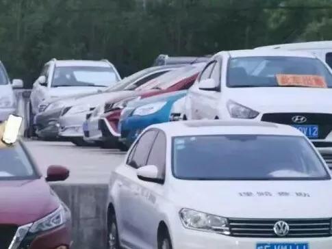 直播卖二手车几万一辆什么套路,二手车直播卖车3-5折