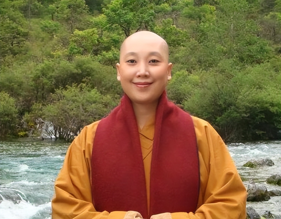 歌手李娜出家后的生活,歌手李娜出家后近况