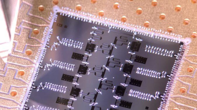 周报丨后量子算法SIKE被破解；全球首个量子技术猎头部门成立