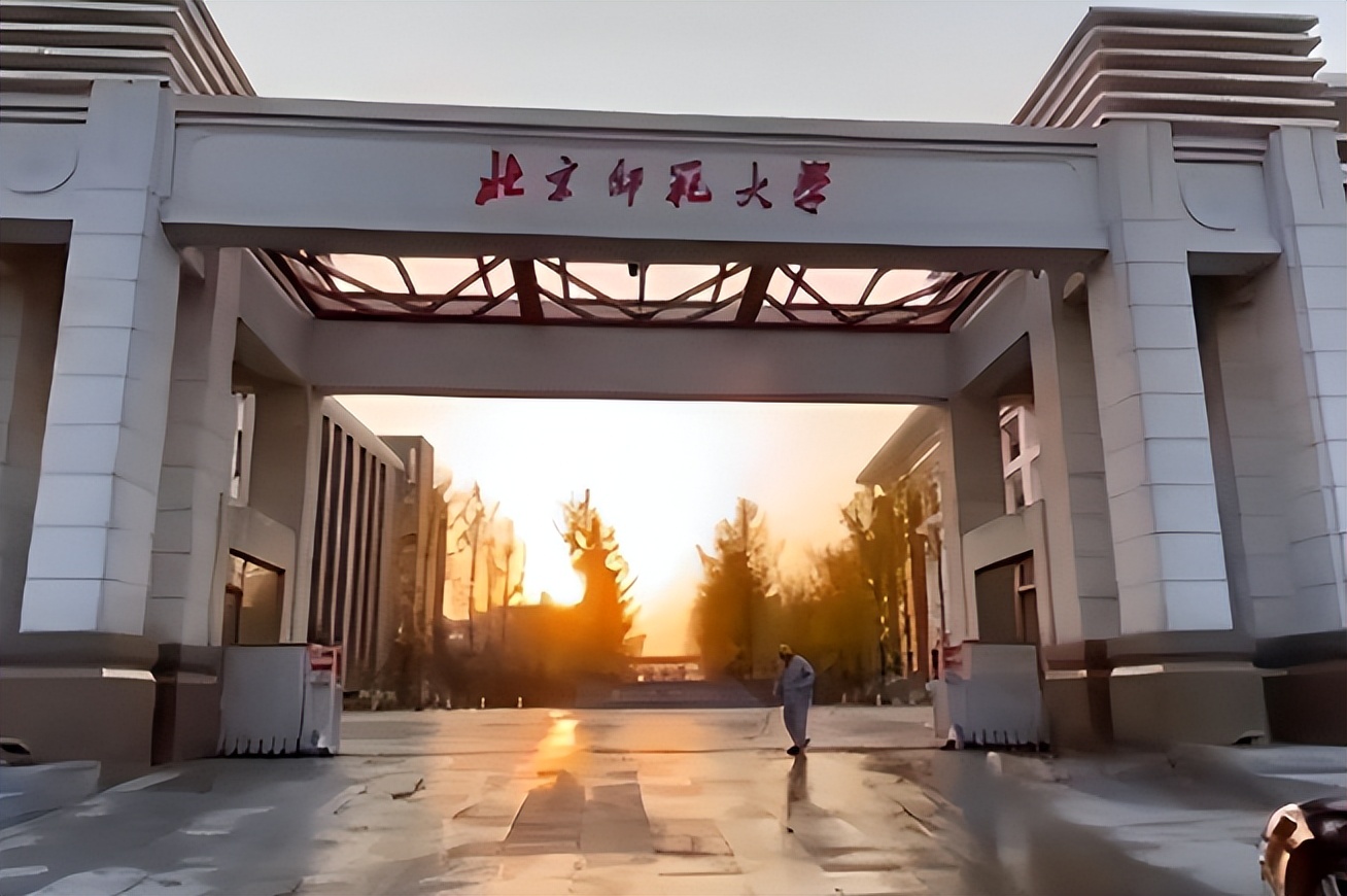 又一个美艳“女老虎”落马，履历惊人，却没守住自己的底线