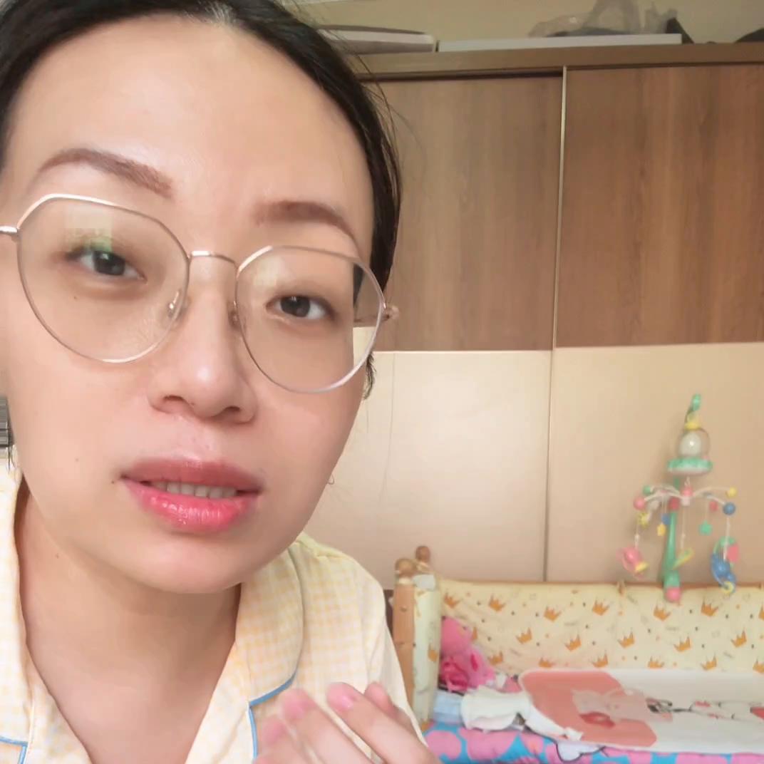 小宝宝长湿疹的最佳治疗方法,婴儿出生十天长湿疹怎么办