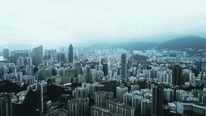 87岁开山鼻祖去世！那个拿命搏的港片时代，捧出的都是巨星