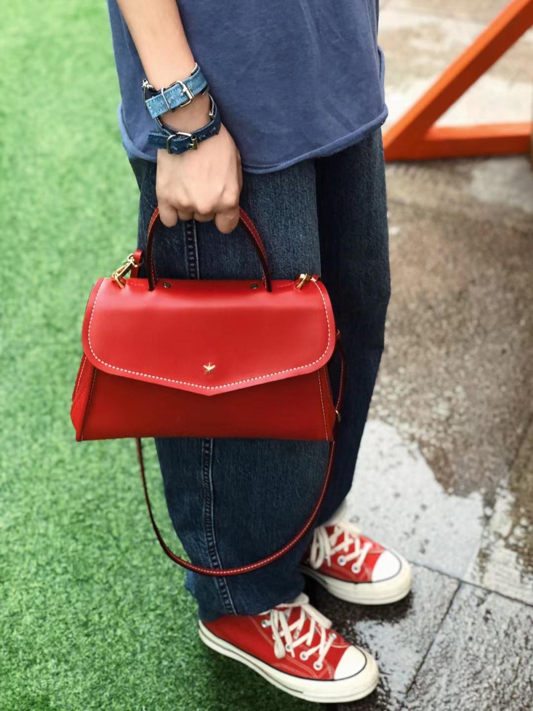 两款匡威各穿一只搭配好看吗,匡威鞋搭配什么裤子秋冬