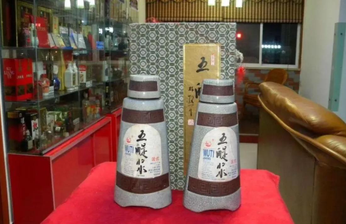 中国白酒跌落神坛四大名酒,江苏白酒10大名酒排行榜