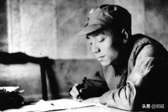 红军这支部队成立于1933年，军长授元帅，政委后来官至正国级