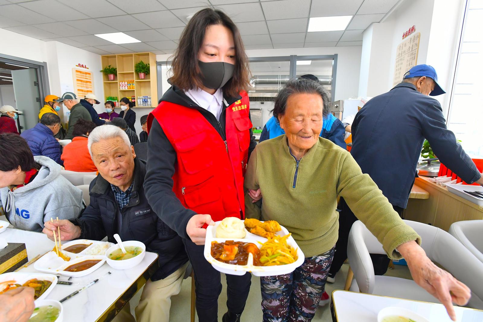 沈阳社区养老食堂,沈阳社区食堂老人免费就餐