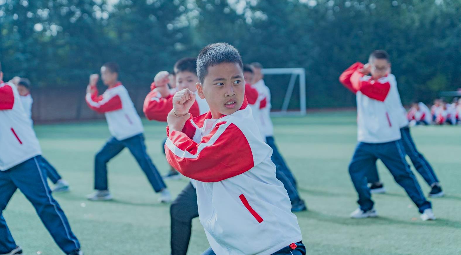 宝鸡新希望中学军训训练视频,宝鸡新希望中学教学怎样