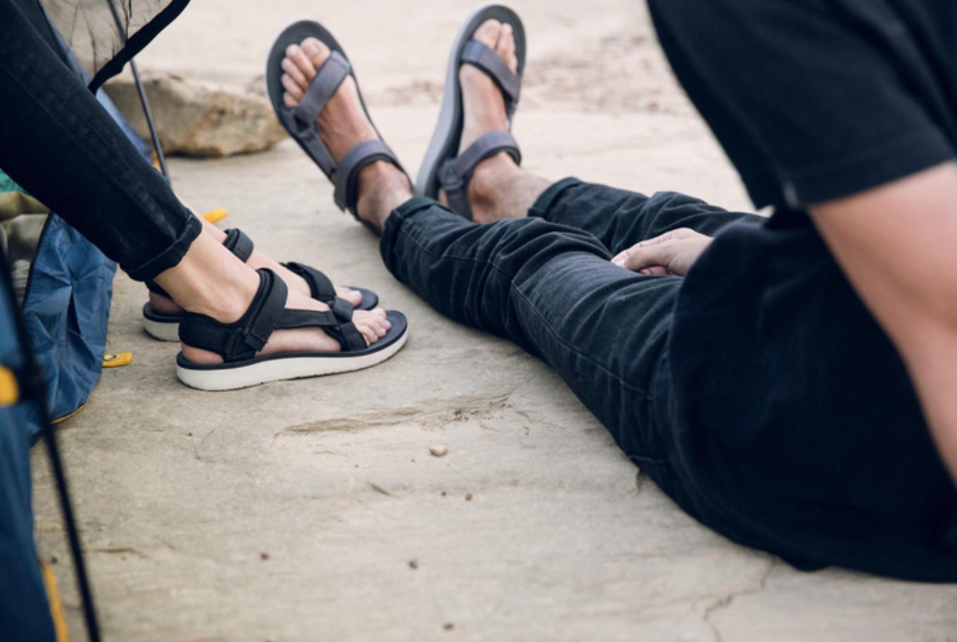 户外人生专栏,户外旅游涉水凉鞋