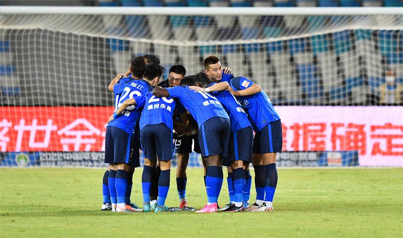 裁判偷走火箭的冠军,裁判偷走广州队一场胜利