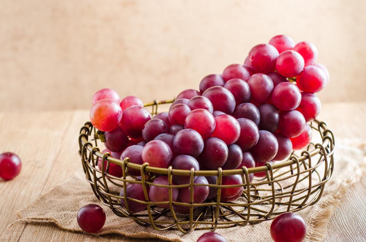 夏季适合孩子吃的五种水果,夏天多吃水果有哪些好处