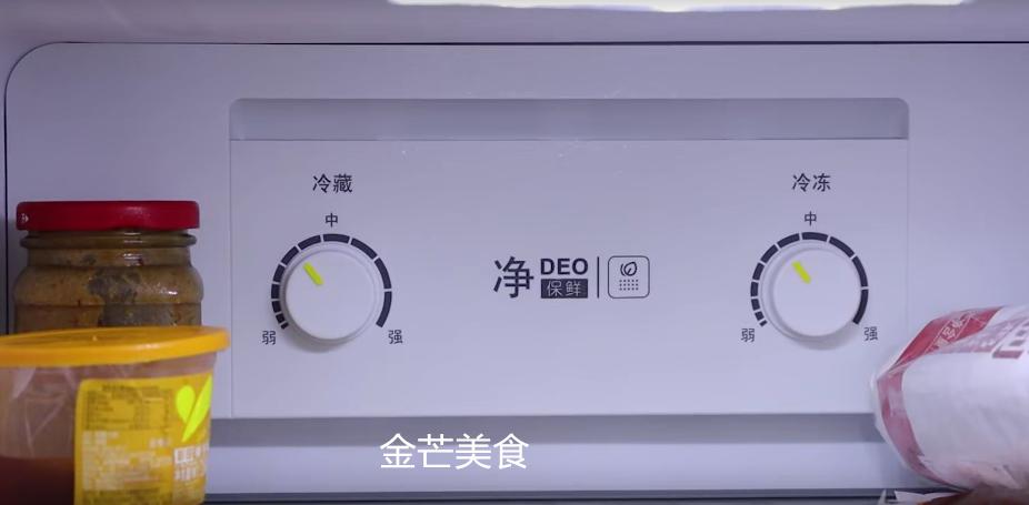 冰箱放一张纸省电方法,冰箱里放一卷纸真的能省电吗