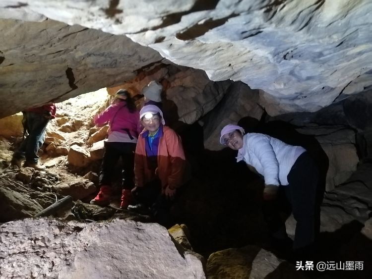 逛天坑、探叮呤当啷洞，去昆明安宁徒步，总有很多惊喜