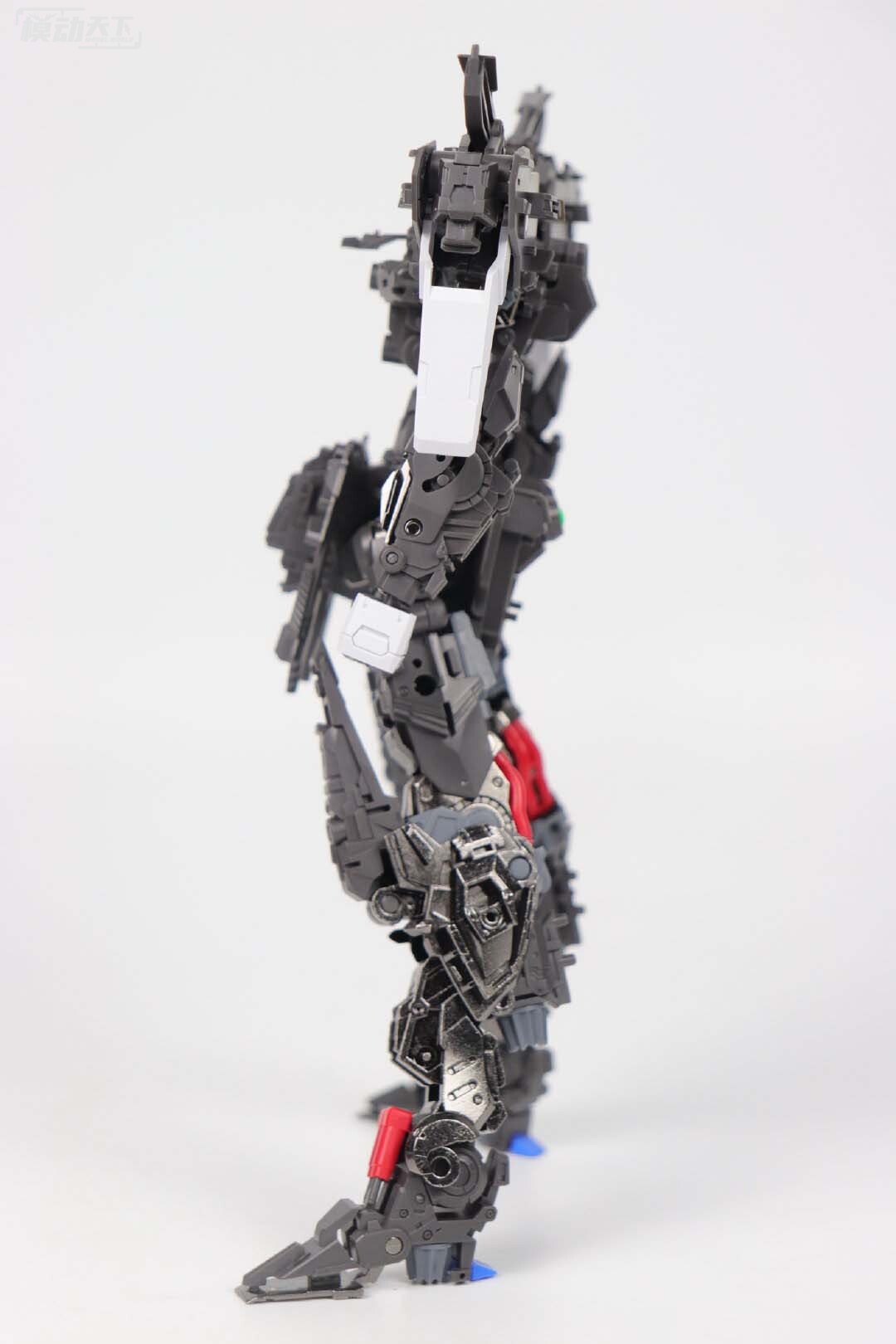 无限维度创世典藏版腿部怎么拼,创世无限维度典藏版和普通版推荐