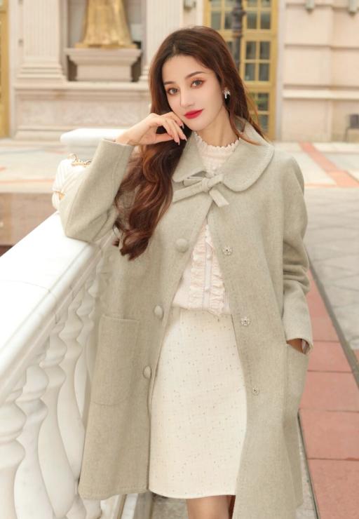 有品位的女人都穿什么衣服,大衣内搭高端大气上档次连衣裙