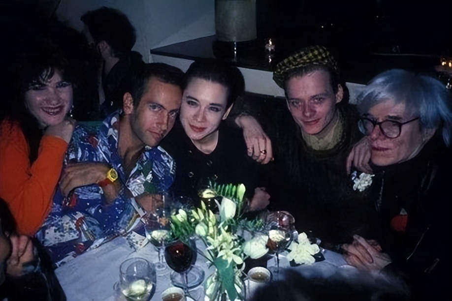 周天娜怎么感染艾滋病的,周天娜艾滋病谁传染的