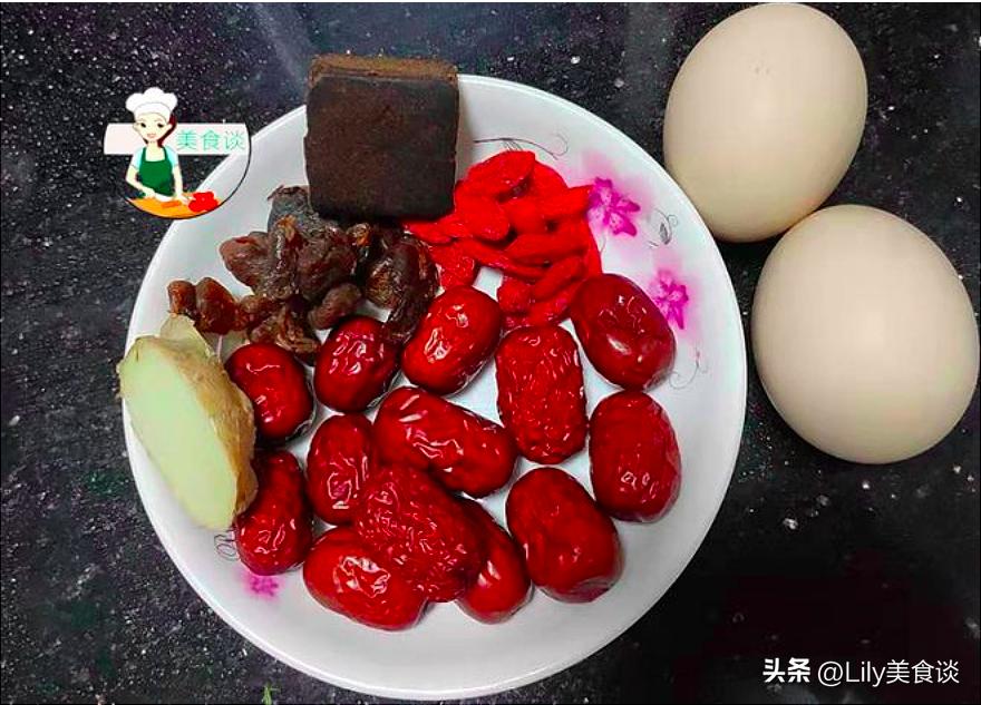 三伏天将至,建议:女人少吃西瓜和冰绿豆,多喝这汤,精神过夏天