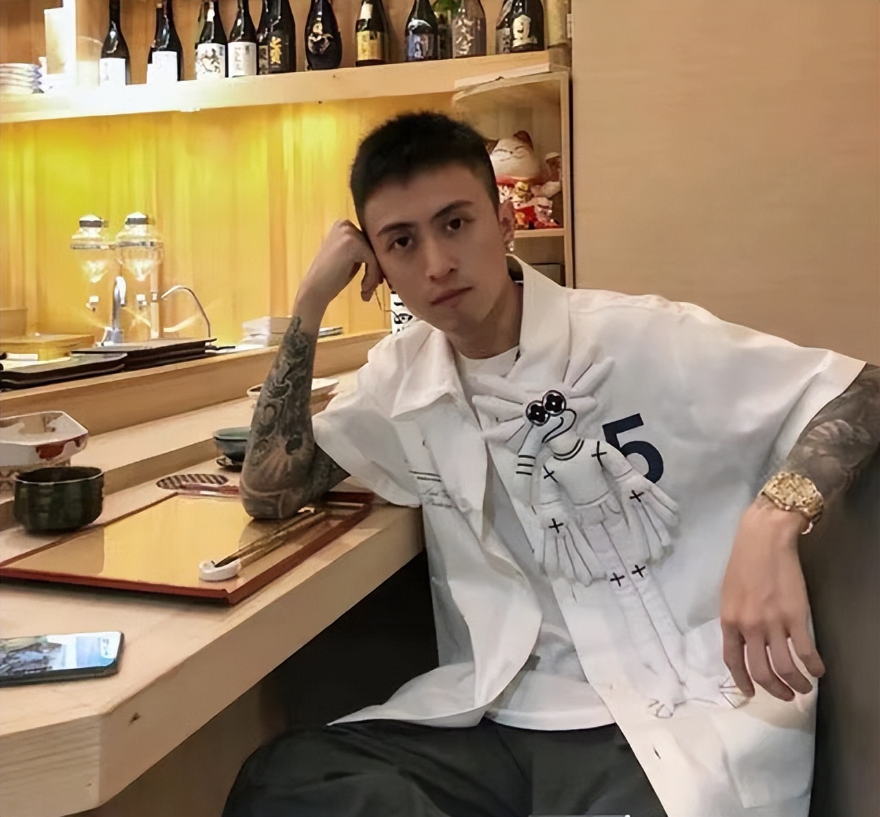 秦奋一共给刘畊宏刷了多少钱,秦奋打赏小杨哥